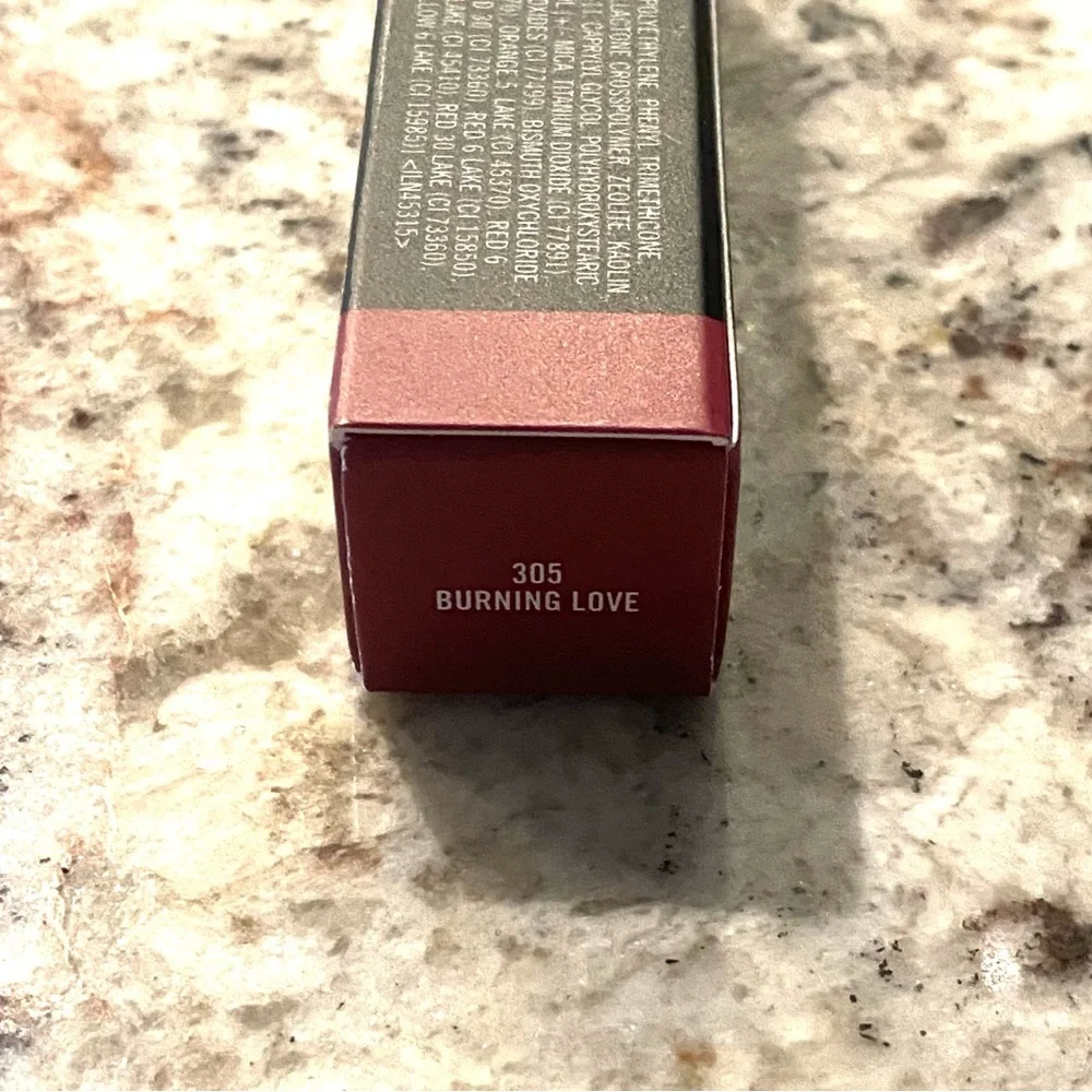 🔥 MAC Powder Kiss Lipstick 305 Burning Love – NEW IN BOX